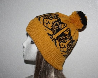 Choice Lots of Cat Designs on Knitted Beanie Hat - with or without Pompom - teenager upto adult size