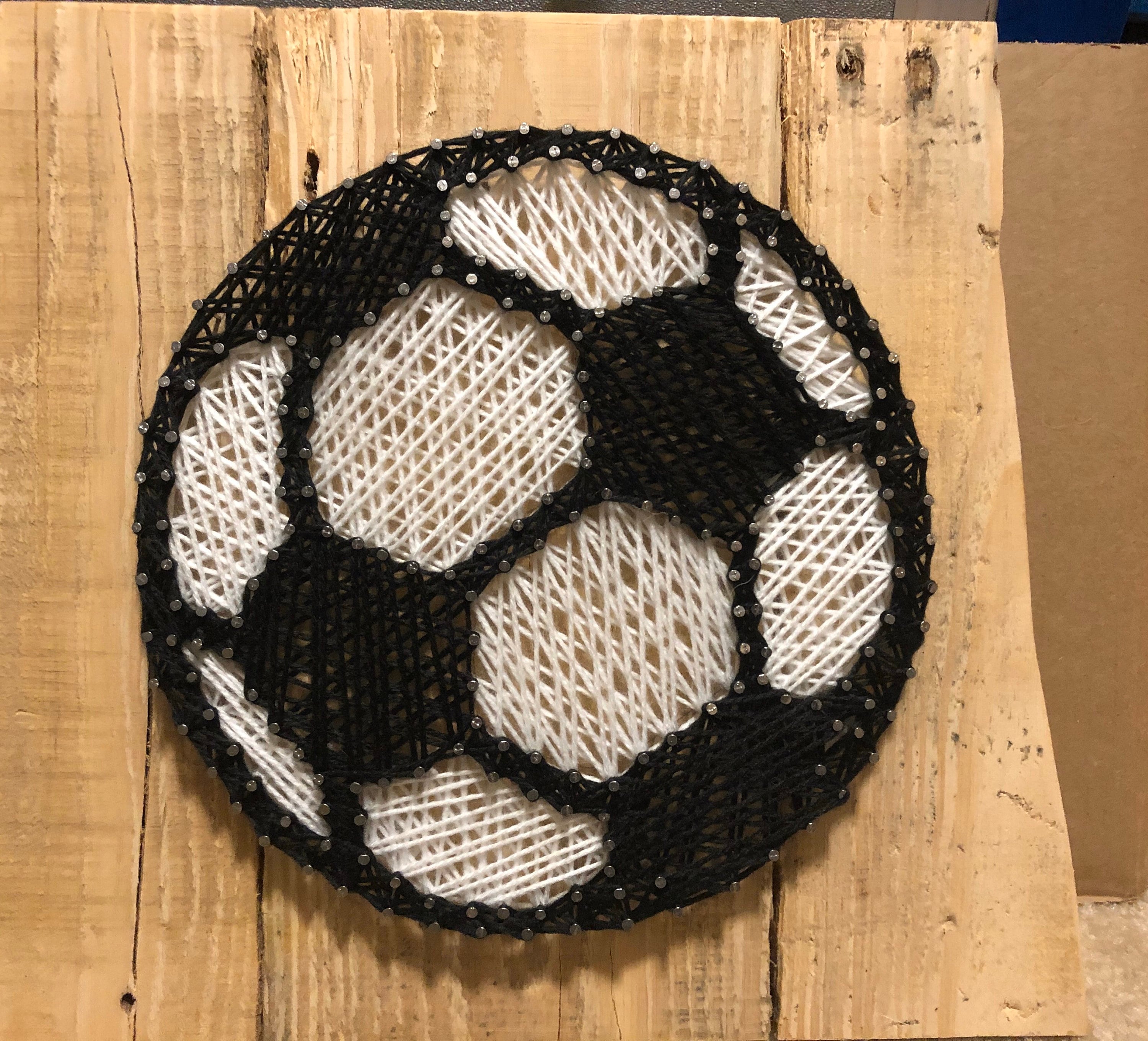 釘アート　「football or soccer 」 String Art Sign - Soccer Ball - Etsy