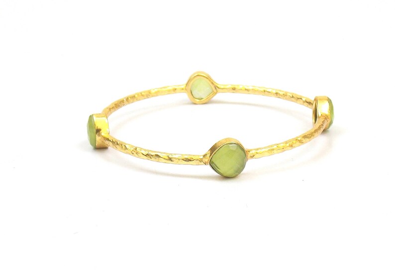 10/% OFF Green Monolisa Heart Gold Plated Jewelry Charm Bangles 8 mm Heart Wedding Bangles Fashion Bangles Ladies Bangles JMI25057