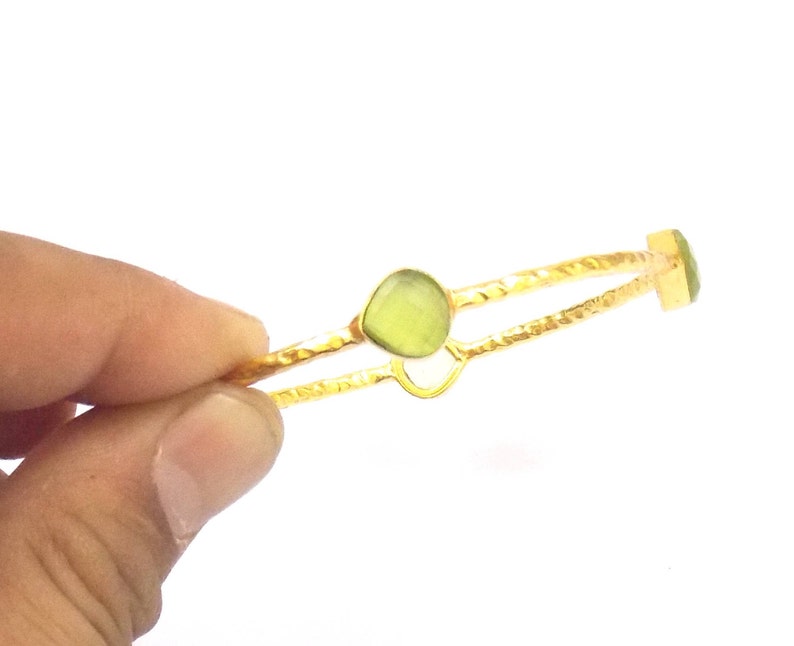 10/% OFF Green Monolisa Heart Gold Plated Jewelry Charm Bangles 8 mm Heart Wedding Bangles Fashion Bangles Ladies Bangles JMI25057