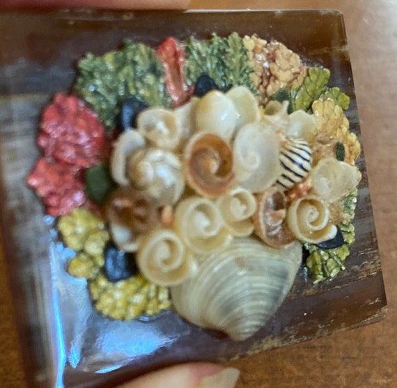 Vintage Miniature Seashell Floral Bouquet Brooch … - image 10