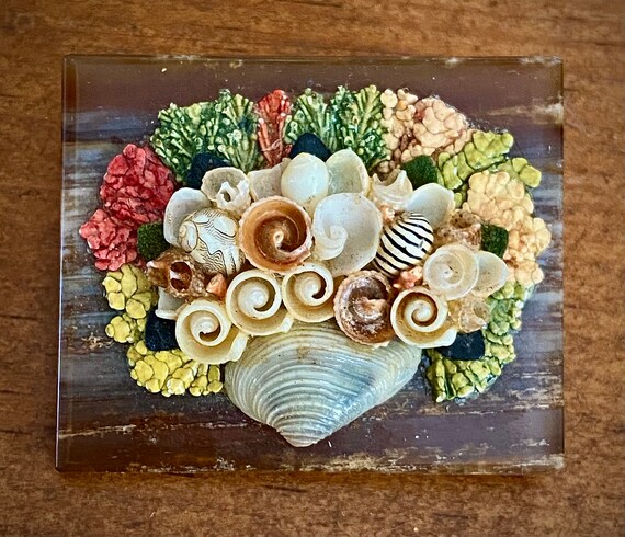 Vintage Miniature Seashell Floral Bouquet Brooch … - image 2
