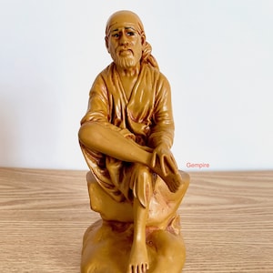 Sai Baba Statue 6.25” Sai Baba idol, Indian Saint Shirdi Sai Baba Sculpture, Spiritual Sai Baba Figurine Altar Home Decor Prayer Idol Gift