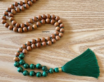 Sandelhout - Malachiet Mala ketting 8 mm, geknoopt met 108 meditatie- en gebedskralen, hartchakra-healing