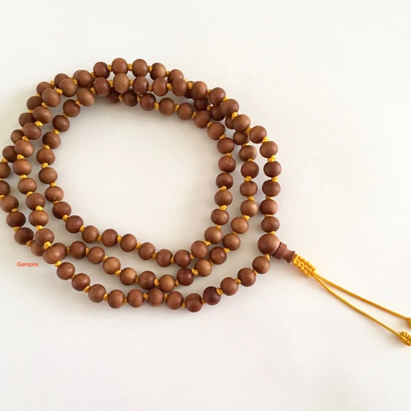 Sandalwood Mala Necklace 8 mm, 108 Mala Beads Knotted Sandalwood Japa Mala, Wood Bead Necklace Sandalwood Wrist Rosary Buddhist Prayer Beads