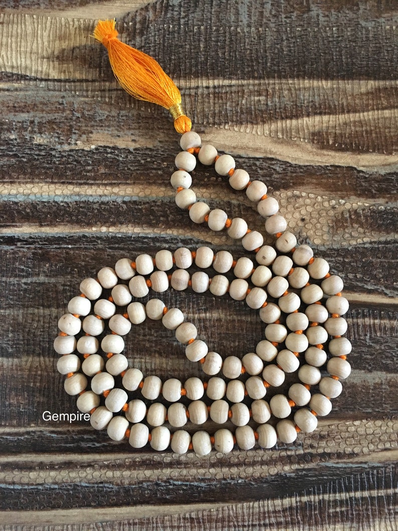 Tulsi Mala Necklace premium beads, 8-9 mm, with 108+1 beads, hand knotted with a tassel