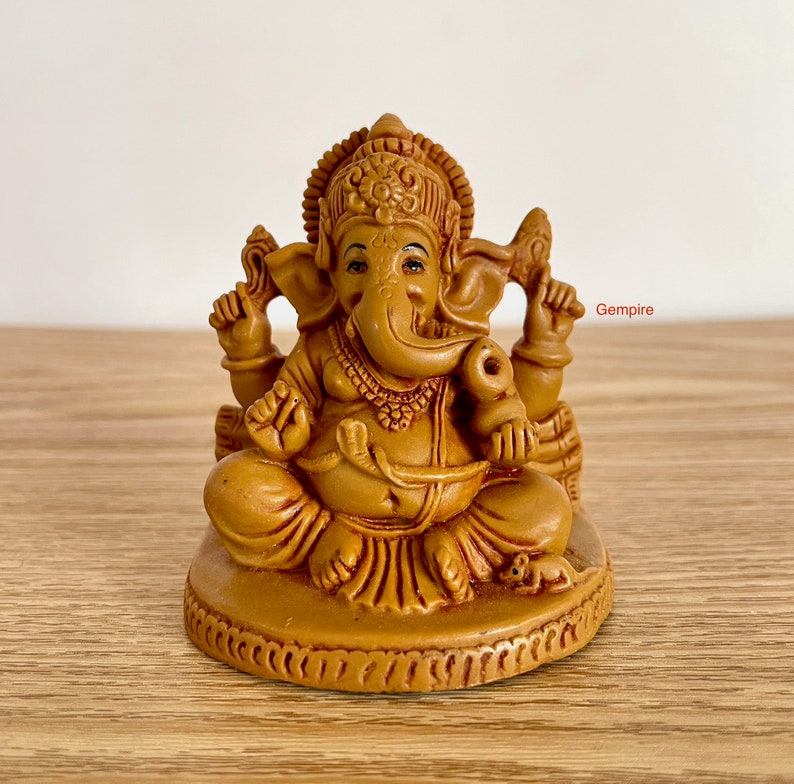 Ganesha Statue 2.6 / 3 India God Statue Lord Ganesh Idol, Hindu God Statue, India Elephant God Ganesh Figure Religious Prayer Home Decor image 1