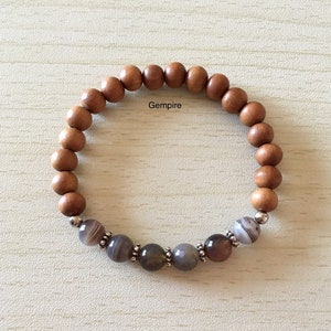 Botswana Agate Bracelet- Sandalwood Bracelet 8 mm, Healing Bracelet, Gemstone Stacking bracelet, Yoga Beaded Bracelet, Root Chakra Bracelet