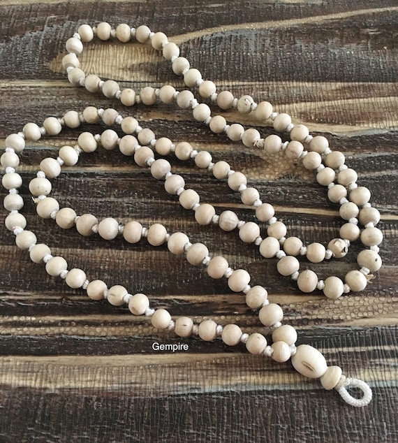Tulsi Mala Necklace - Decreasing bead size - 108 Prayer beads Knotted Tulsi Japa mala, Wood mala, India Krishna Prayer mala Meditation Mala