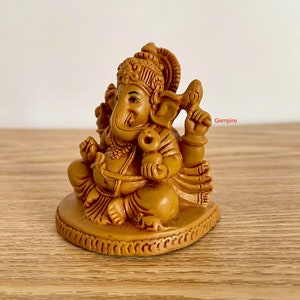 Ganesha Statue 2.6 / 3 India God Statue Lord Ganesh Idol, Hindu God Statue, India Elephant God Ganesh Figure Religious Prayer Home Decor image 3