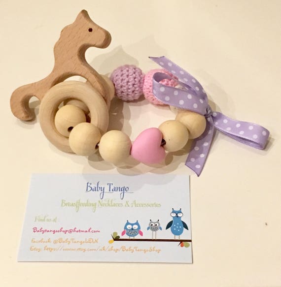 Bébé woodenTeether Bio - 100 % coton Bio woodenTeether crochet perles * dentition toy * jouet en bois * bracelet en silicone * babyshower cadeau * bébé filles anneau de dentition 083fc7 Bébé woodenTeether Bio - 100 % coton Bio woodenTeether crochet perles * dentition toy * jouet en bois * bracelet en silicone * babyshower cadeau * bébé filles anneau de dentition 083fc7