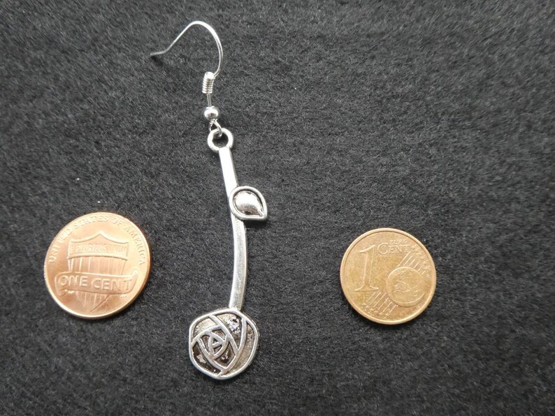 Silver hanging earrings image 3