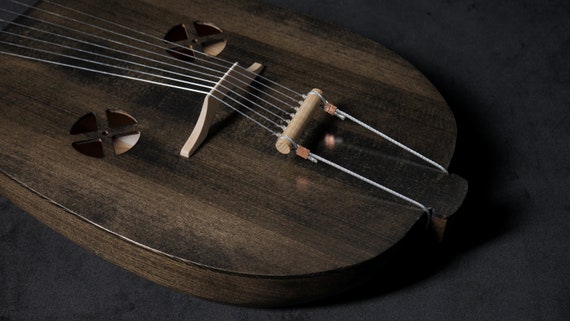 Kravik Lyre Black - Etsy