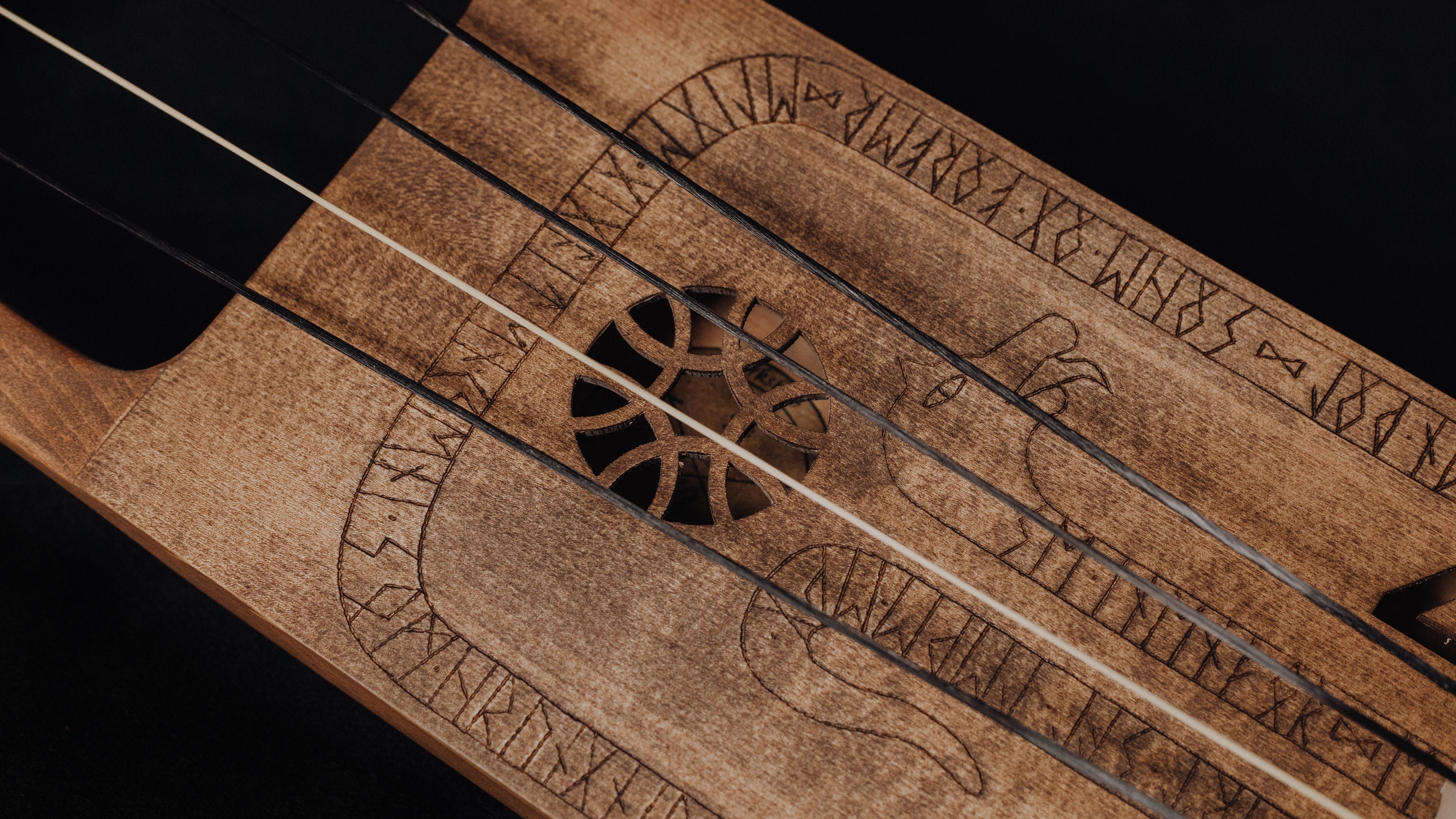 Tagelharpa タールハルパ Talharpa 北欧　民族楽器ヴァイキング Tagelharpa/talharpa/jouhikko (viking/medieval/scandinavian