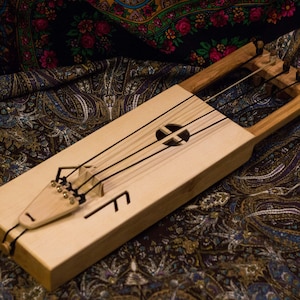 Tagelharpa/Talharpa bowed lyre