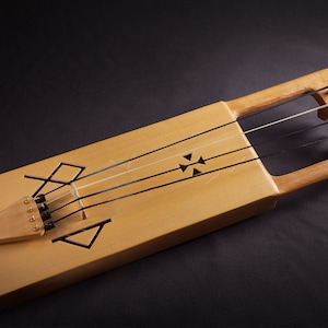 Tagelharpa/Talharpa bowed lyre