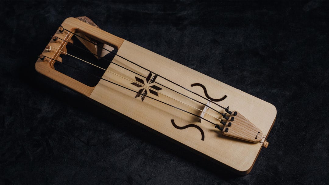 Tagelharpa タールハルパ Talharpa 北欧 民族楽器