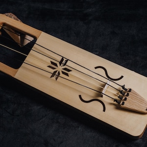 Tagelharpa/Talharpa bowed lyre