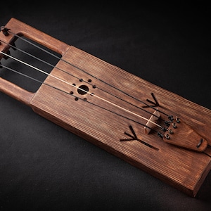 Tagelharpa/Talharpa bowed lyre