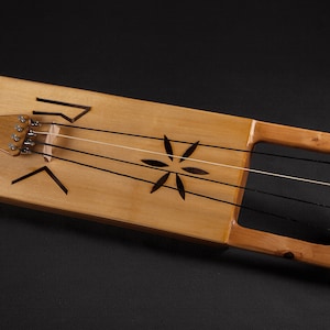 Tagelharpa/Talharpa bowed lyre