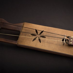 Jouhikko/Jouhikas bowed lyre