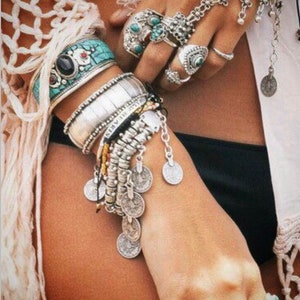 Berber 2-row bracelet with coins / Boho gypsy ethnic boho jewelry
