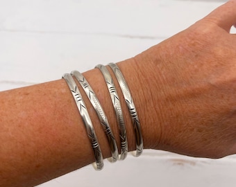 Berber bangle bracelet engraved with ethnic motifs / South Morocco / ethnic boho jewelry