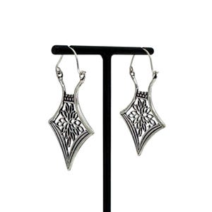 Ethnic earrings adorned with floral and ethnic motifs - Indian handicraft Ethnic jewelry boho boho jewelry