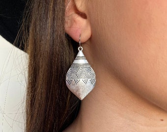 Bohemian earrings with ethnic patterns / Boho gypsy ethnic boho jewelry
