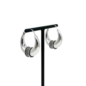 Silver plated boho earrings / Ethnic Indian jewelry boho jewelry