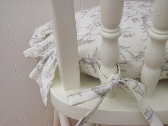 Laura ashley outlet chair cushions