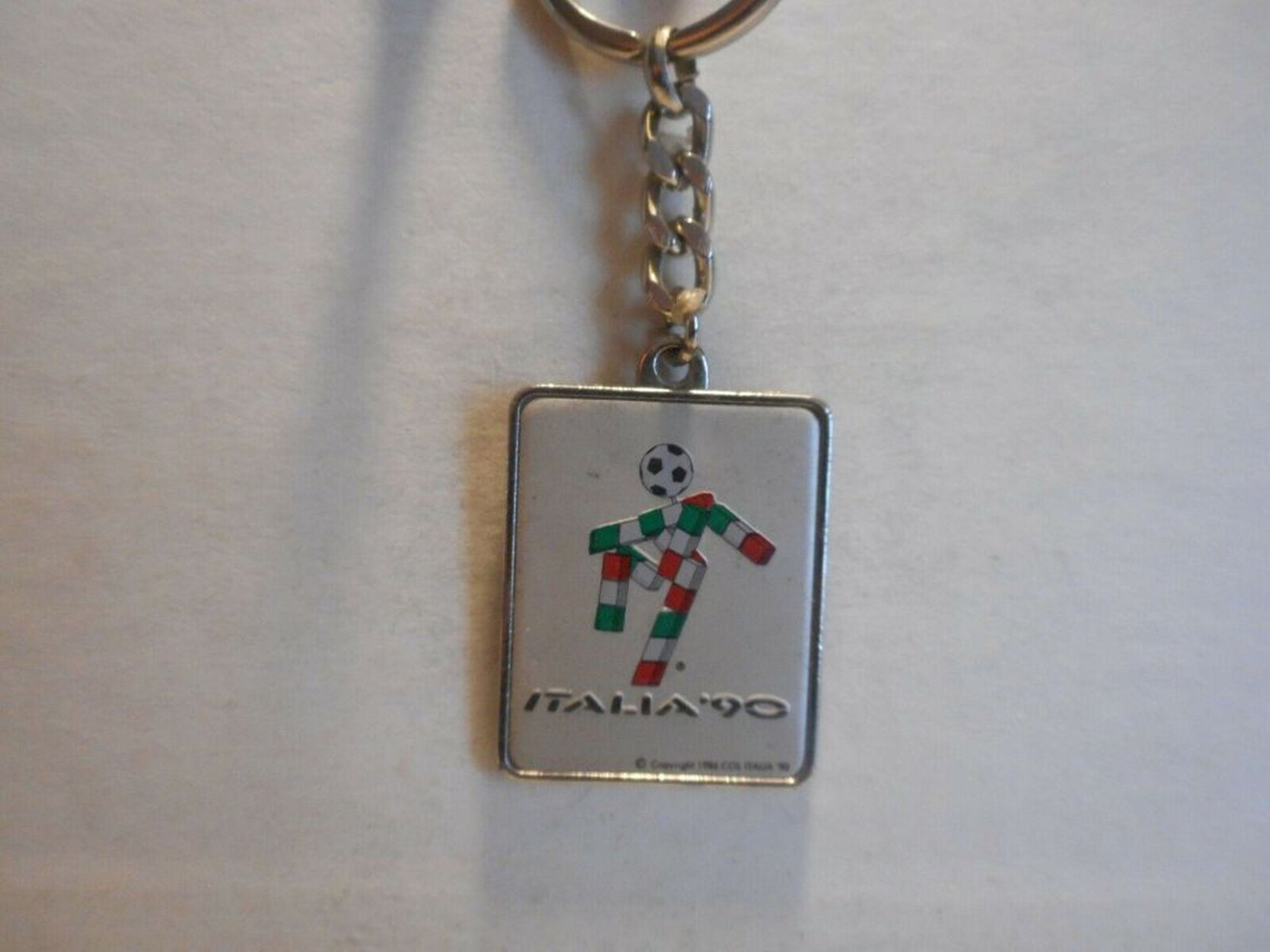 1990 FIFA World Cup Football Soccer Italy MASCOT Ciao Keyring