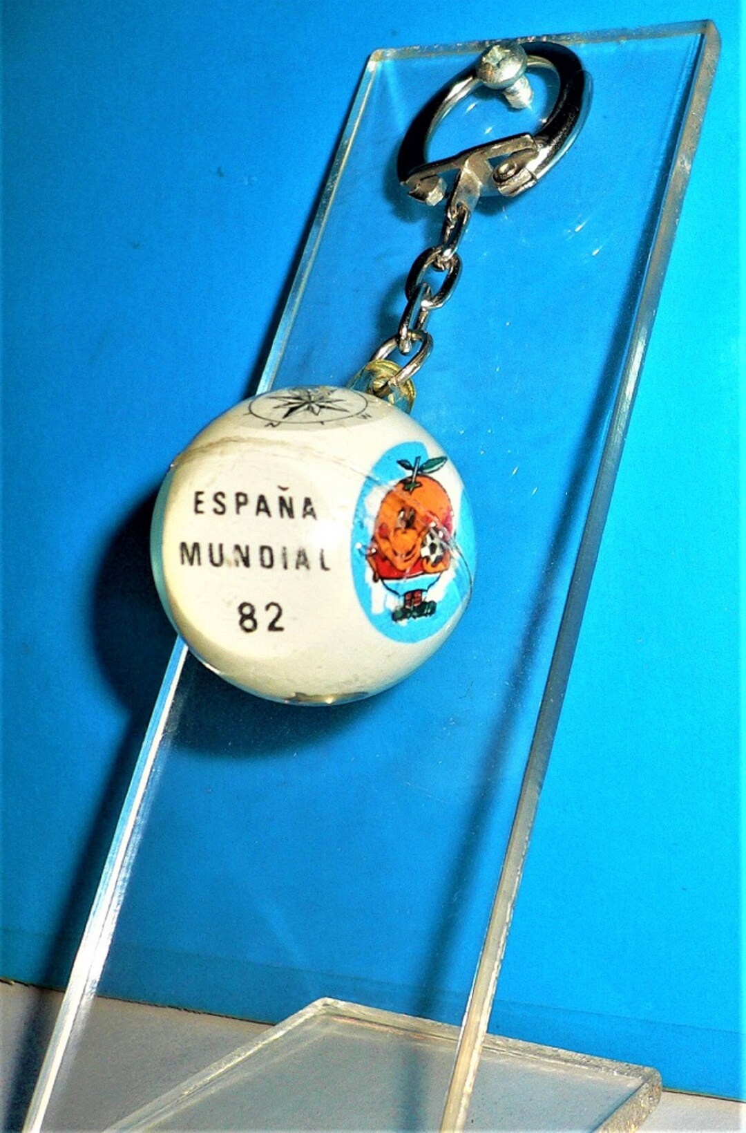 2PCS Porte-clés Acrylique Coupe Du Monde De La FIFA Au Qatar Frusde Souvenir De Cadeau D Amateurs De Football Tunisie