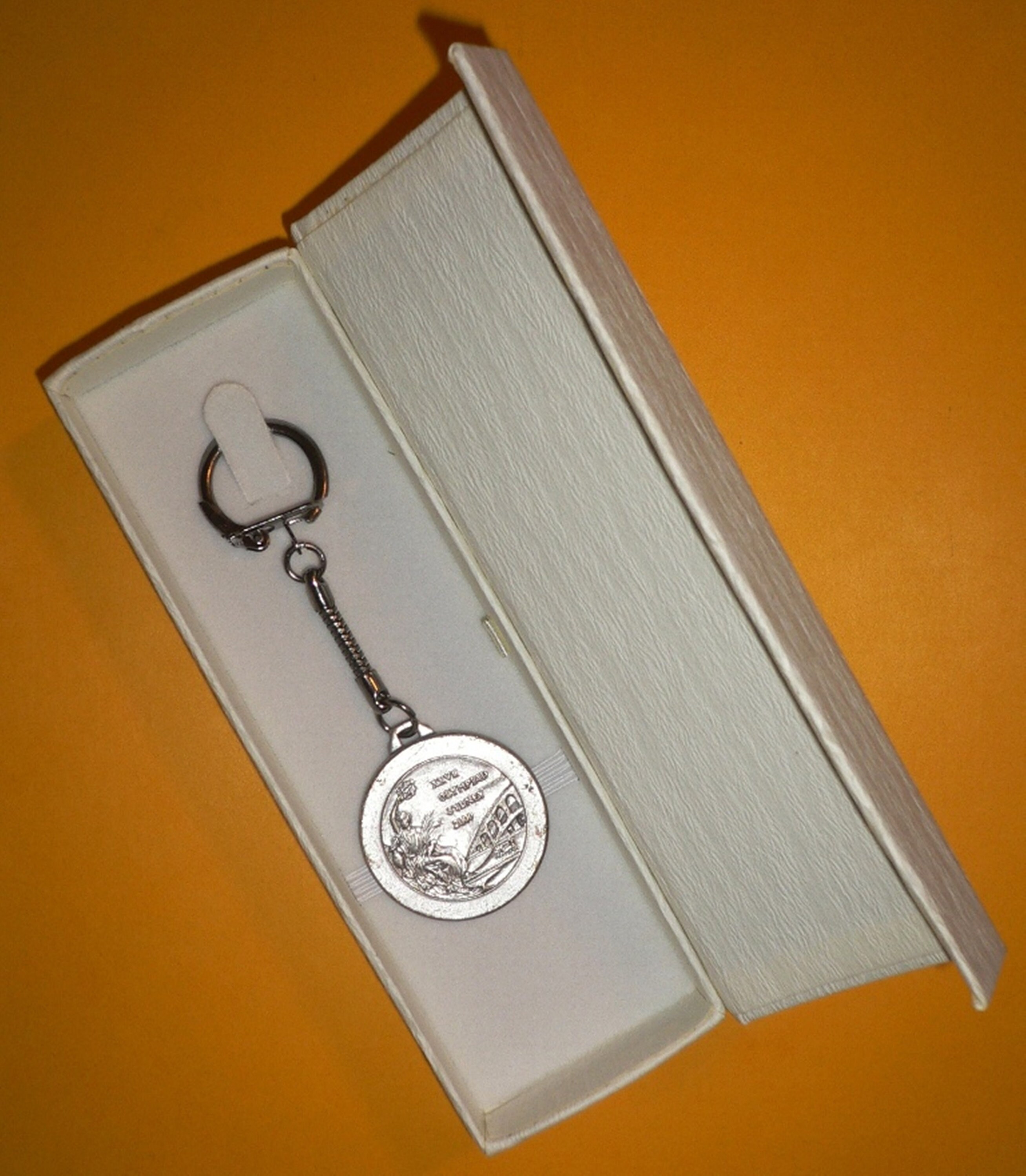 2000 Olympic Games Sydney Original Olympic Men BASKETBALL Keychain