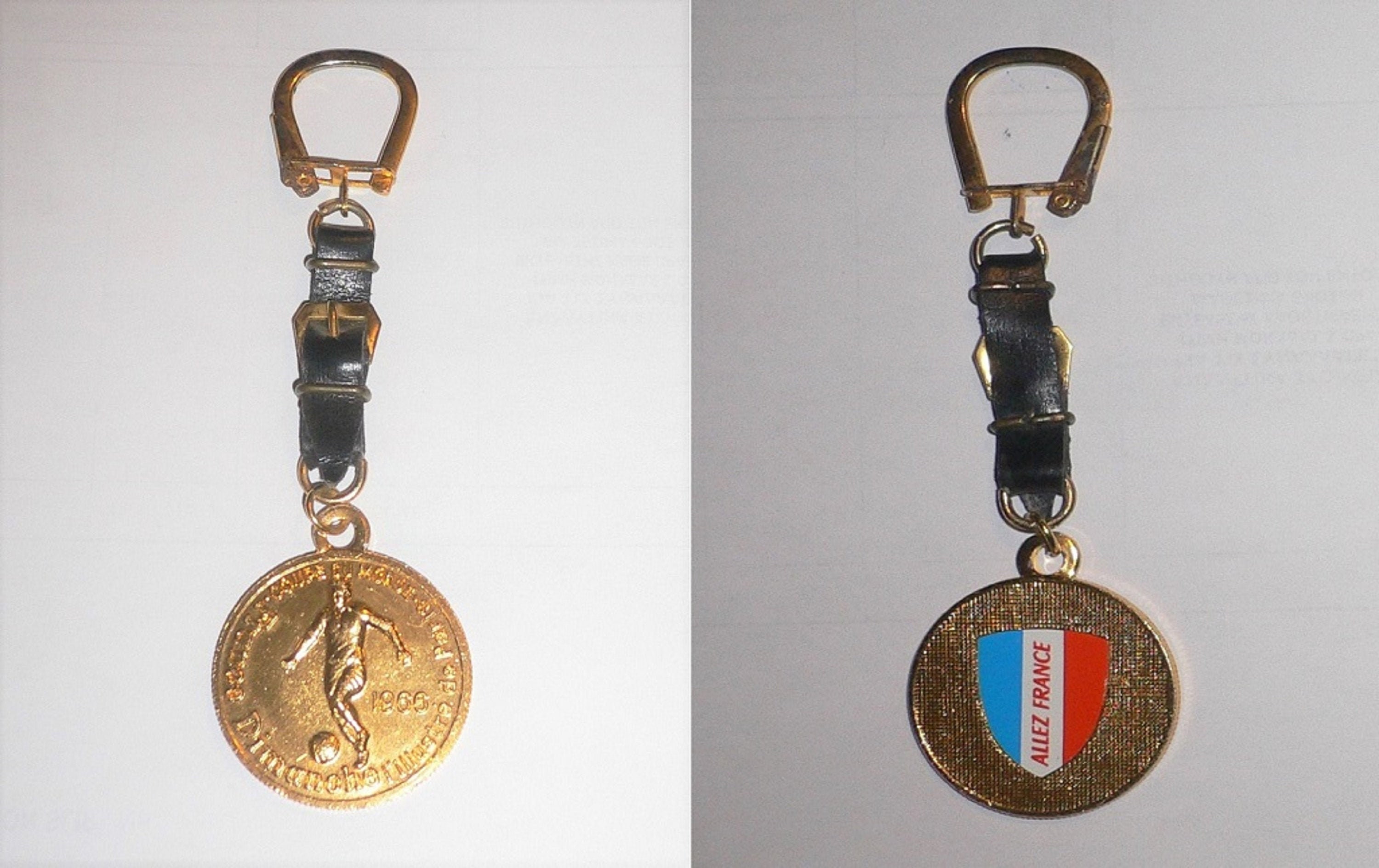 FIFA ワールドカップ 1966年 イングランド大会 キーホルダー 1966 fifa world cup - Etsy 日本