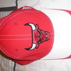 Originele NBA Chicago Bulls-pet van ADIDAS Official Team Headwear L/XL