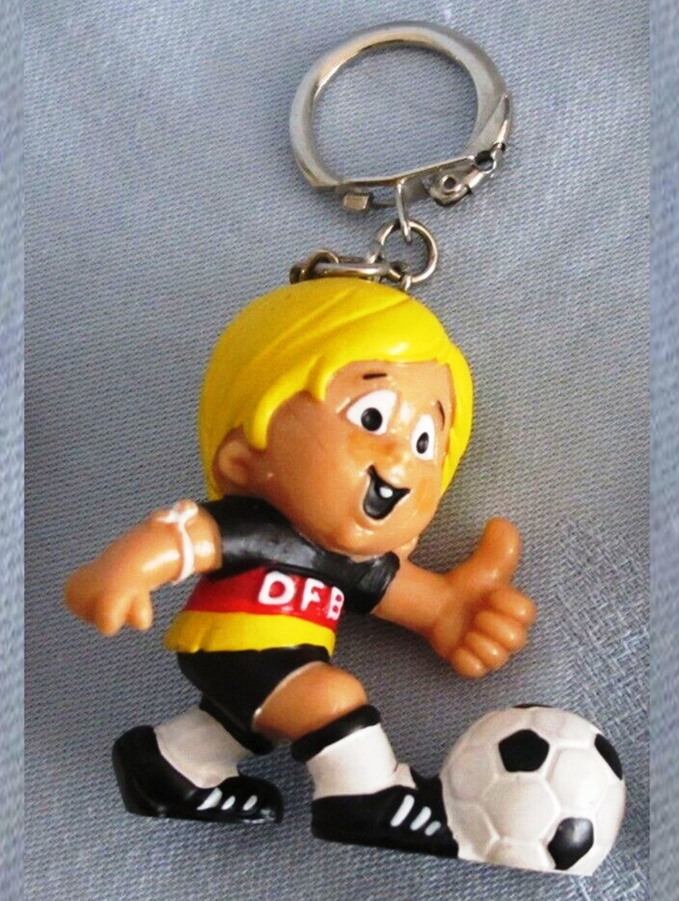 1982 FIFA World Cup Football Soccer Germany MASCOT Fritzchen