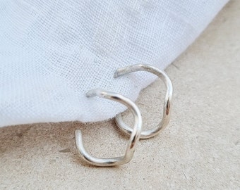 925 Sterling Silver Handmade Wavy Earrings, Minimal Silver Hoop Earrings, Silver Stud Earrings, Gift For Her, Simple Stud Earrings