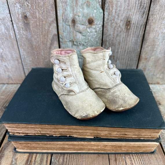 Antique Baby Booties - Shabby Old Victorian Button