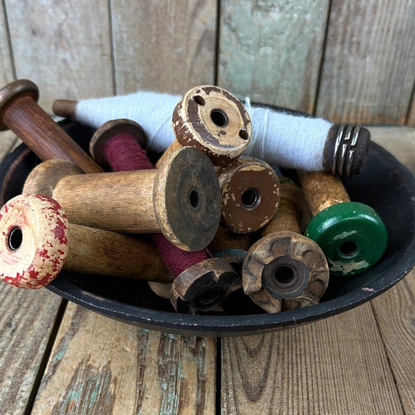 Lot of Wooden Spools - Old Textile Bobbins - Wooden Bobbins with Thread - 10 Small Bobbin Spools - Vintage Bowl Filler - Vintage Decor