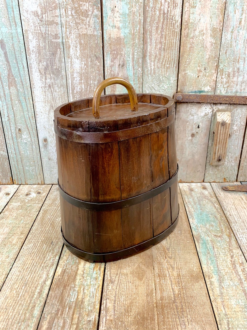 wooden keg beer