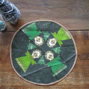 ONE! MCM Vintage Christmas  Angel God Jul Table Doily Swedish Scandinavian Retro Xmas Holiday Table Linens Winter  Holidays Green