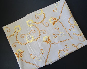 80s Vintage Embroidered Tablecloth Easter Tablecloth Beige Yellow Floral Embroidery Spring Easter Home Décor 54 x 54 Inch Square