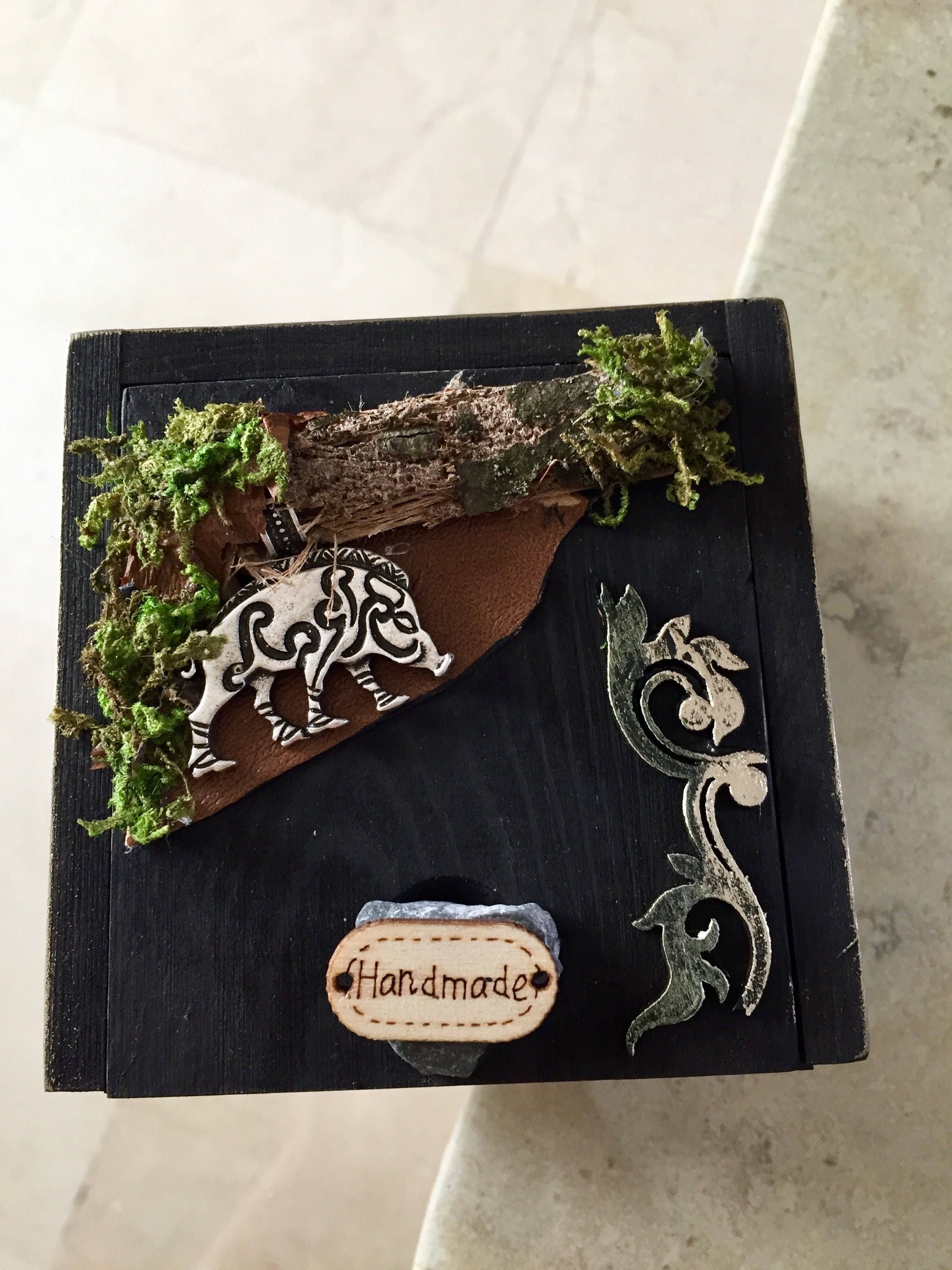 Boite Style Celte Sanglier Porcin Runes