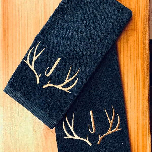 Deer Antler Monogram Hand and Bath Towel, Personalized Hand Towel for the Cabin, Embroidered Bath Towel for Him, Custom Deer Antler Towel