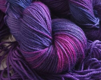 Purple Variegated BFL DK Superwash yarn