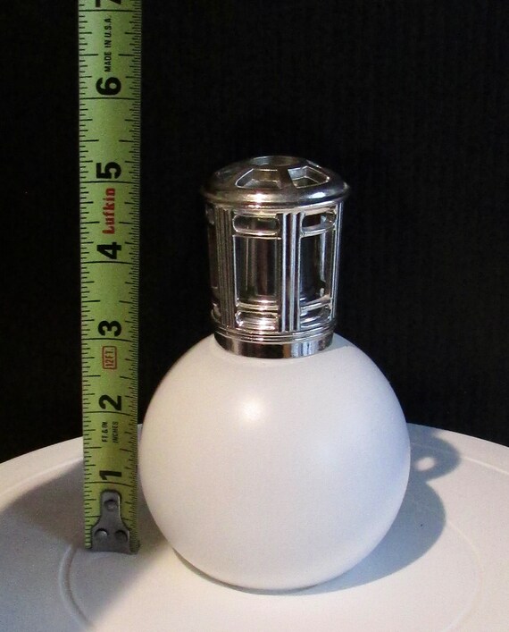 Vtg superbe white glass  Berger diffuser lamp wit… - image 9