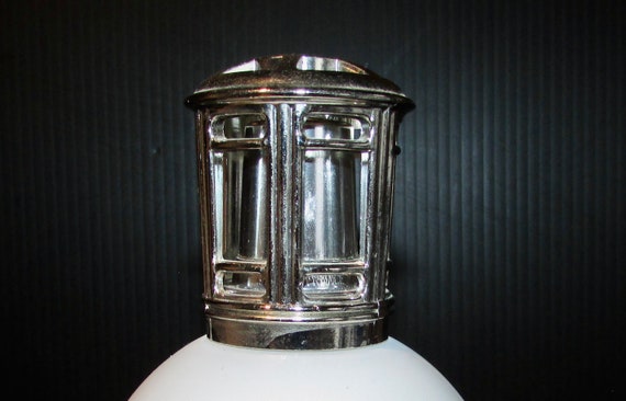 Vtg superbe white glass  Berger diffuser lamp wit… - image 2