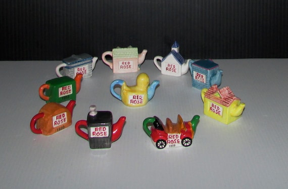 Beautiful Lot of 10 RED ROSE MINIATURE Teapot Figure