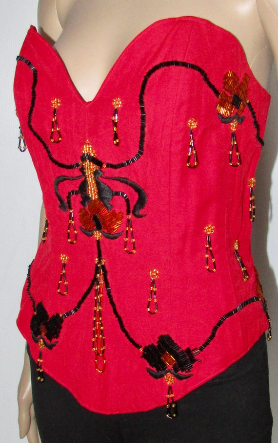 Vtg rétro red flame bustier or top with black/gol… - image 4